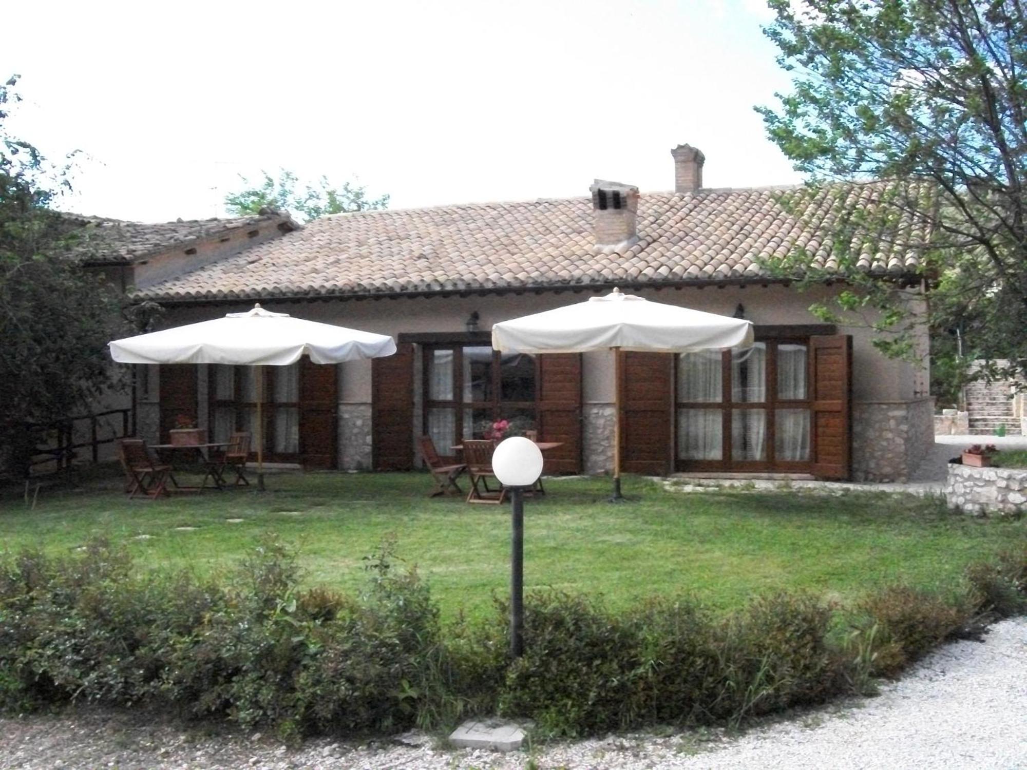 Agriturismo Il Casalino Сполето Екстериор снимка